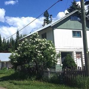 Meet your Posher, Leslie